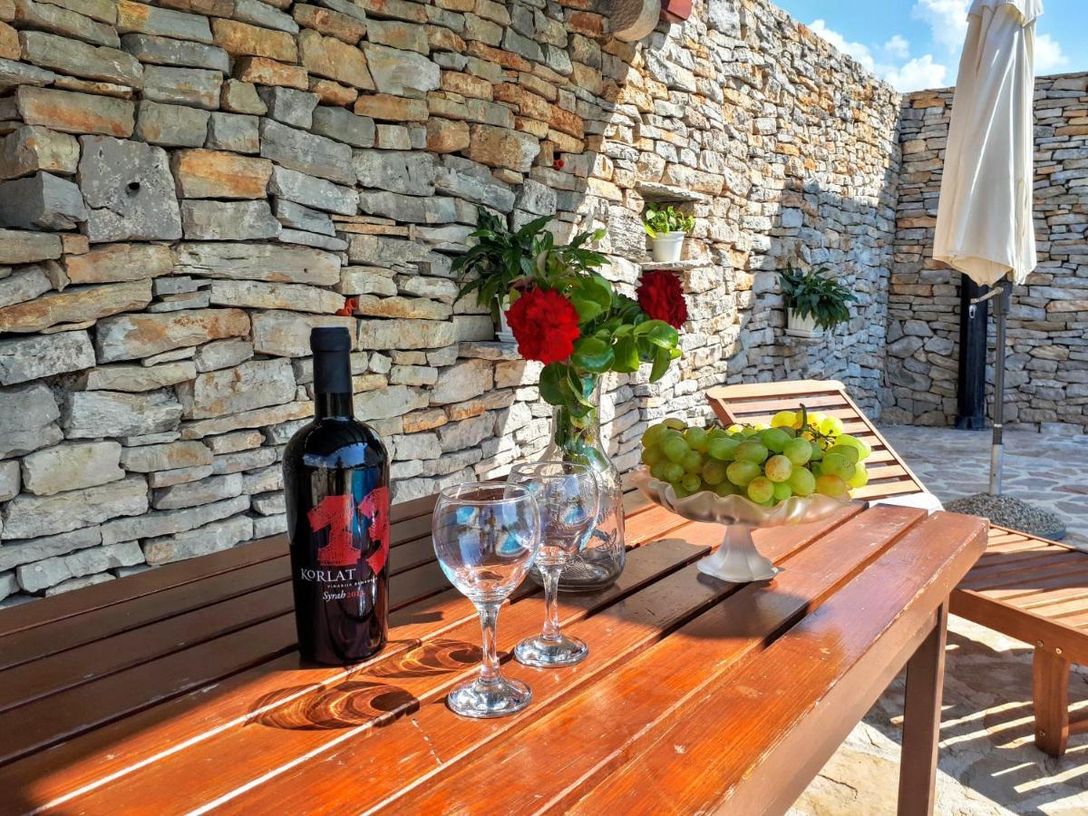 Villa Ivy With Perfect Privacy, Pool, Sauna And Jacuzzi Opanci Екстериор снимка